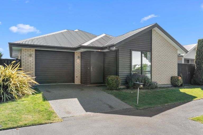 Photo of property in 93 Caulfield Avenue, Halswell, Christchurch, 8025
