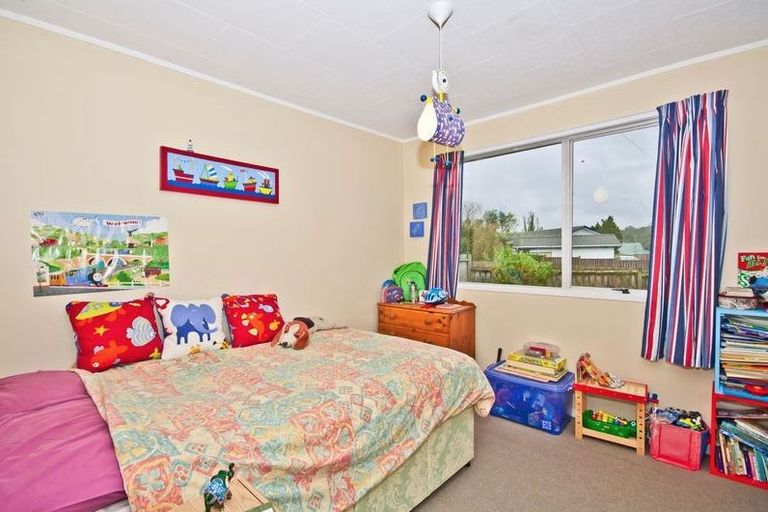 Photo of property in 51 Lynn Road, Bayview, Auckland, 0629