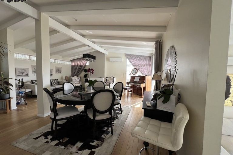 Photo of property in 1/44 Deuxberry Avenue, Northcote, Auckland, 0627