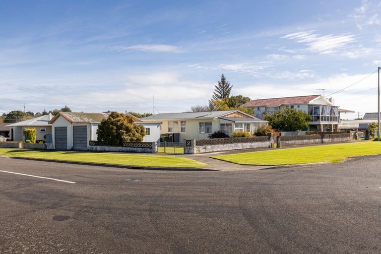 Photo of property in 1 Blake Street, Waitara, 4320