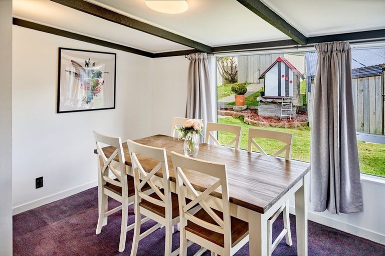 Photo of property in 74 Cypress Drive, Maungaraki, Lower Hutt, 5010