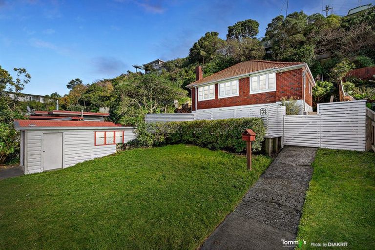 Photo of property in 121 Onslow Road, Khandallah, Wellington, 6035