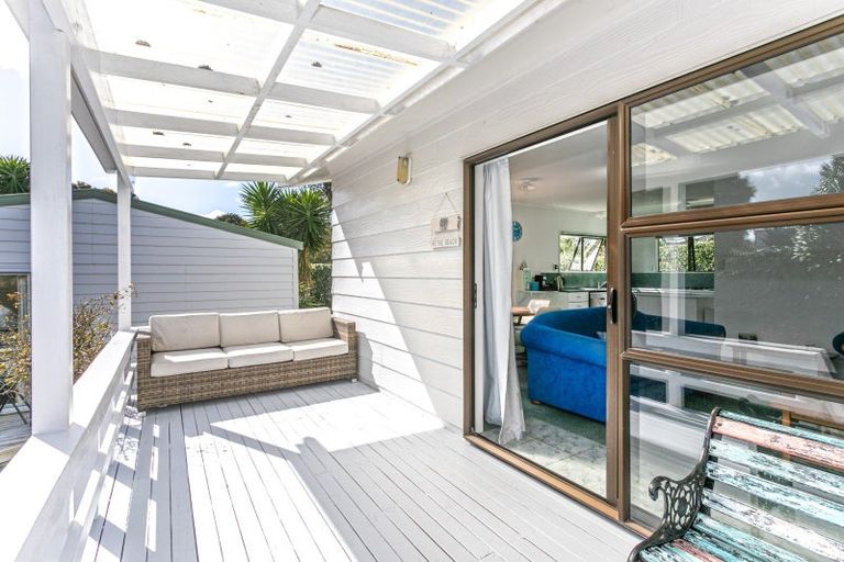 Photo of property in 11 Marlin Place, Whiritoa, Whangamata, 3691