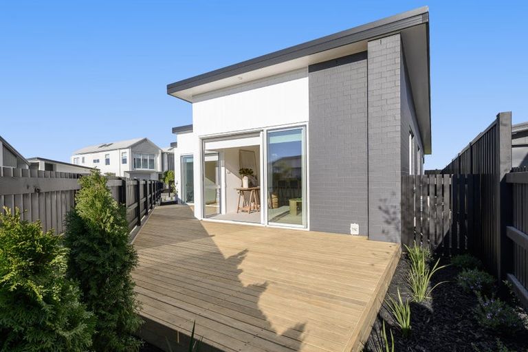 Photo of property in 15 Rehua Way, Papamoa, 3118