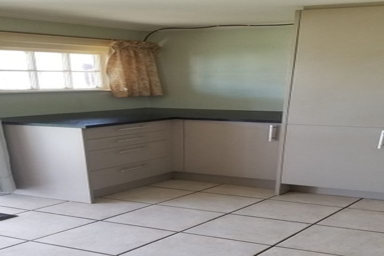 Photo of property in 11 Kohekohe Street, New Lynn, Auckland, 0600