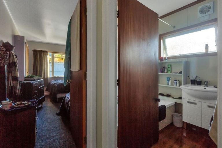 Photo of property in 38 Tipahi Street, Nelson South, Nelson, 7010