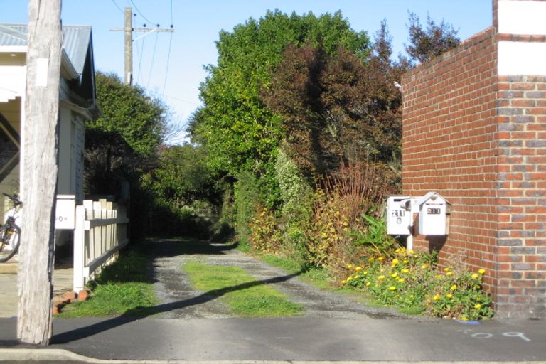 Photo of property in 211 Bay View Road, Saint Clair, Dunedin, 9012