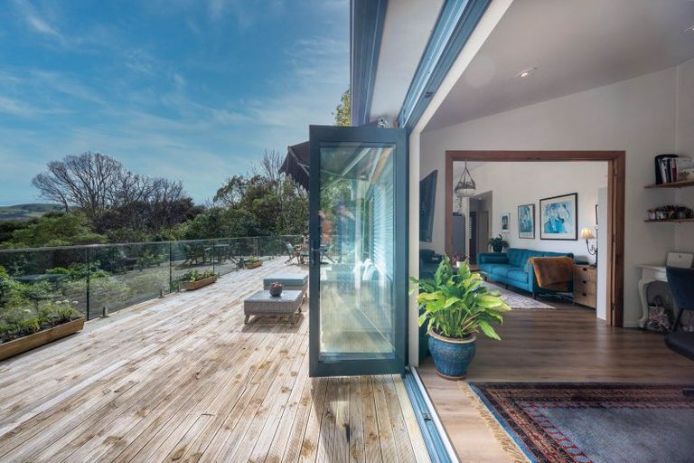 Photo of property in 28 Onuku Road, Akaroa, 7520