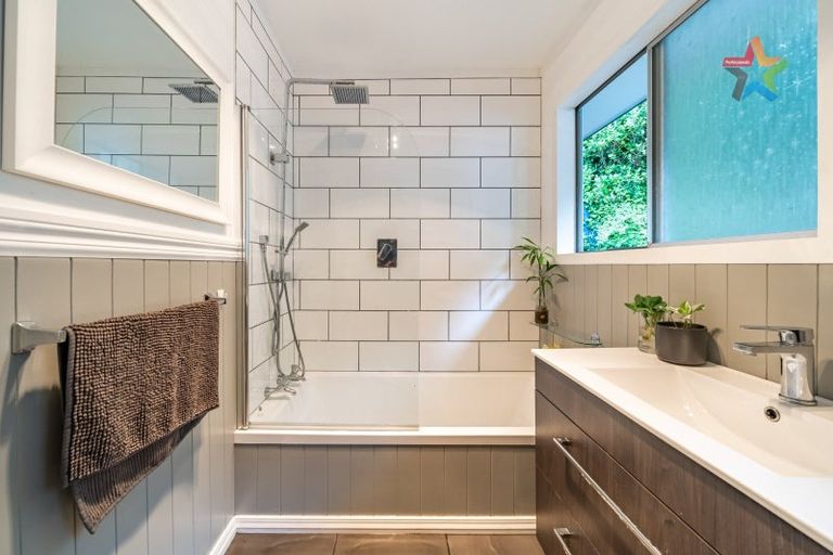 Photo of property in 23 Rintoul Grove, Stokes Valley, Lower Hutt, 5019