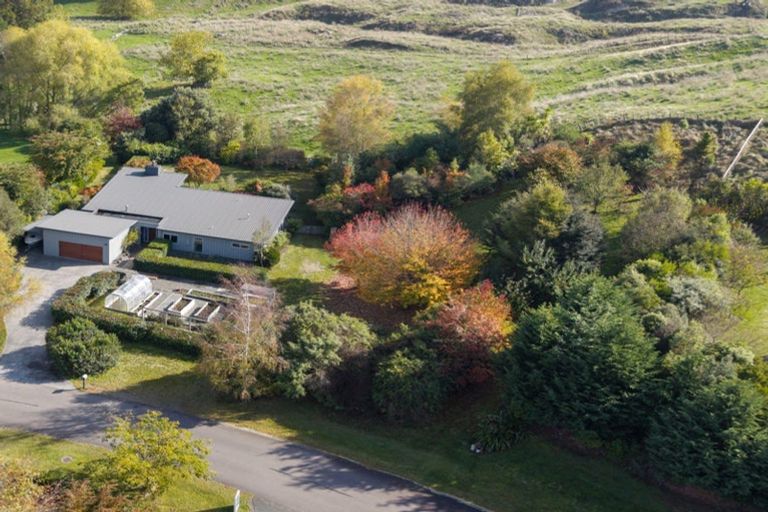 Photo of property in 60 Dalmore Way, Acacia Bay, Taupo, 3385