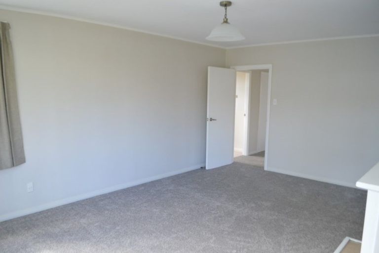 Photo of property in 4 Muturangi Grove, Elsdon, Porirua, 5022