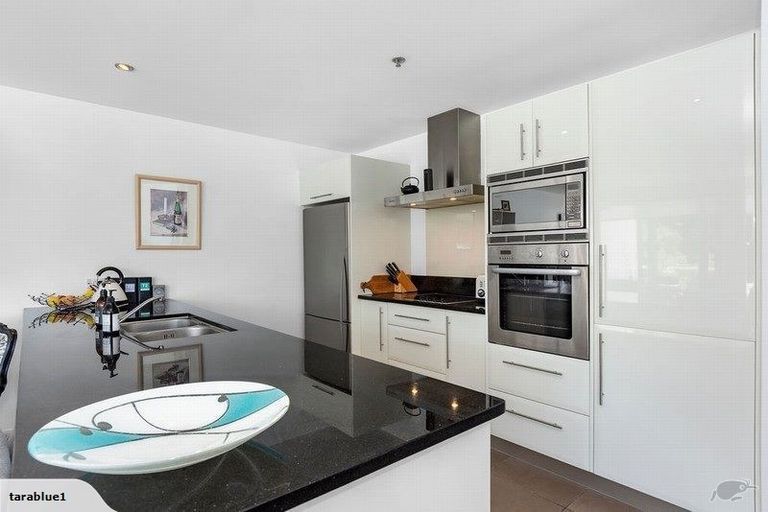 Photo of property in 1/6d Durham Street, Tauranga, 3110