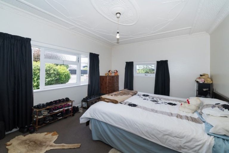 Photo of property in 18 Kowhai Avenue, Takaro, Palmerston North, 4410