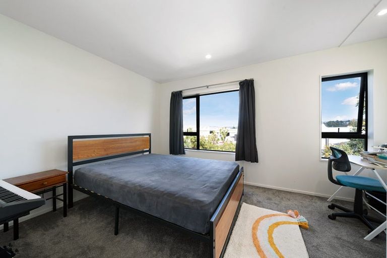 Photo of property in 4/68 Smythe Road, Henderson, Auckland, 0612