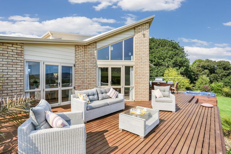 Photo of property in 297 Settlement Road, Puni, Pukekohe, 2678