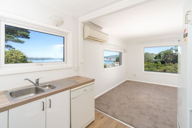 Photo of property in 2/72 Homebush Road, Khandallah, Wellington, 6035