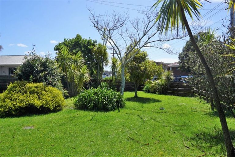 Photo of property in 97 Clovelly Road, Bucklands Beach, Auckland, 2012