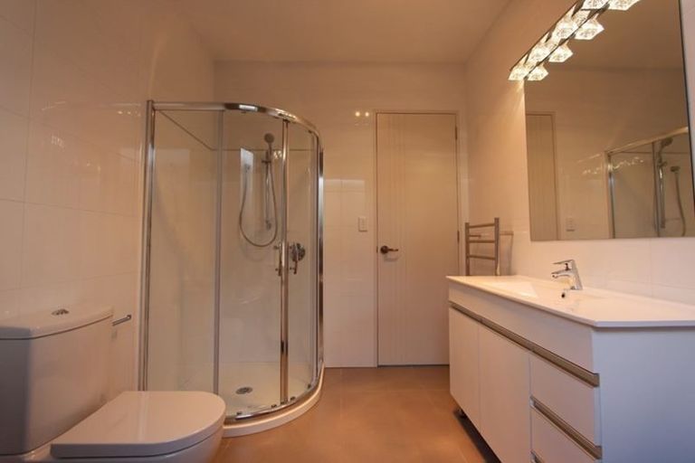 Photo of property in 19 Boocock Crescent, Orewa, 0931