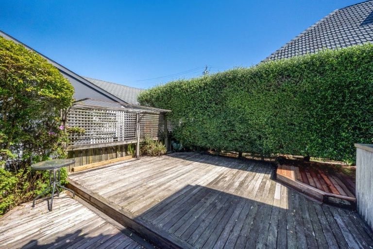 Photo of property in 1 Page Point, Mellons Bay, Auckland, 2014