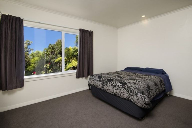 Photo of property in 81 Milton Terrace, Picton, 7220