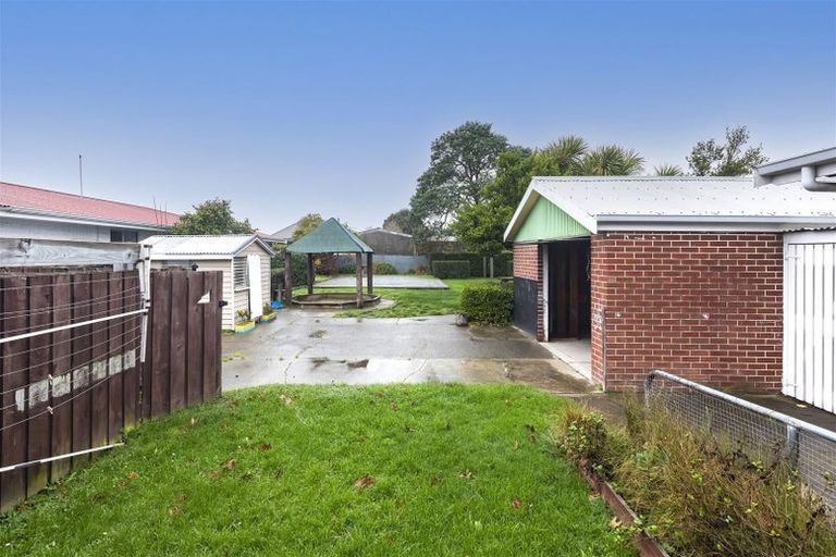 Photo of property in 316 Main North Road, Redwood, Christchurch, 8051