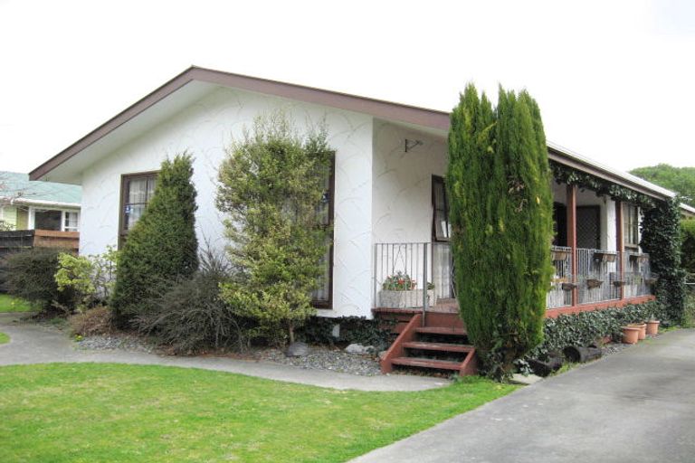 Photo of property in 9 Trelawney Road, Wainuiomata, Lower Hutt, 5014
