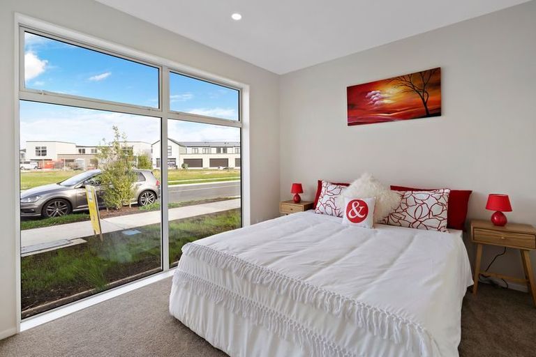 Photo of property in 10 Wairepo Street, Takanini, 2112