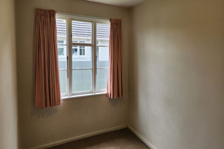 Photo of property in 21 Ballantyne Avenue, Upper Riccarton, Christchurch, 8041