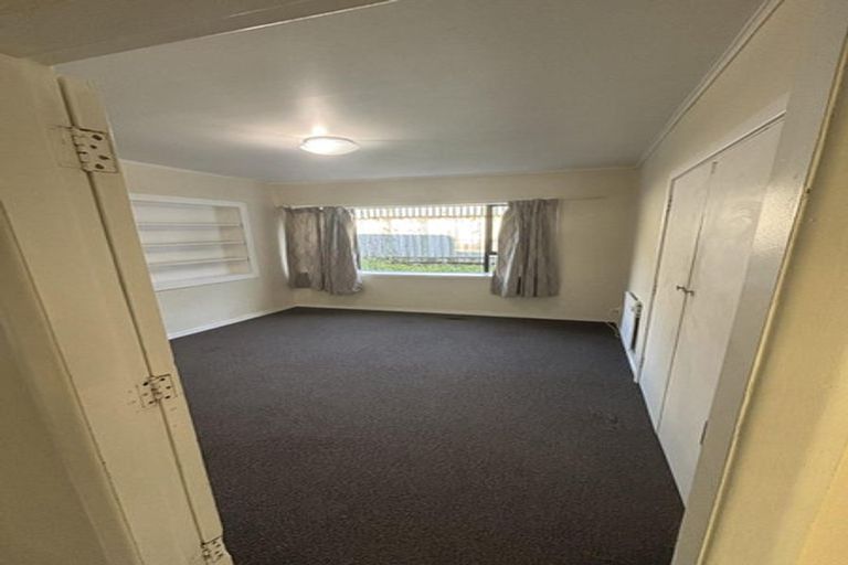 Photo of property in 42 Kamahi Street, Stokes Valley, Lower Hutt, 5019