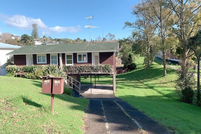 Photo of property in 20 Lake Road, Northcote, Auckland, 0627