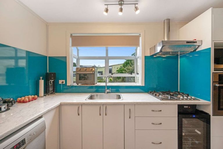 Photo of property in 102 Lucknow Street, Wairoa, 4108