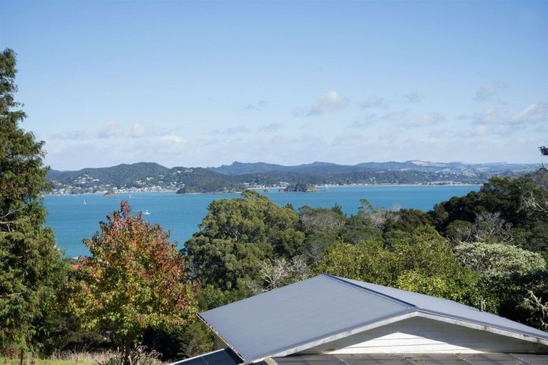 Photo of property in 19 James Street, Russell, 0202