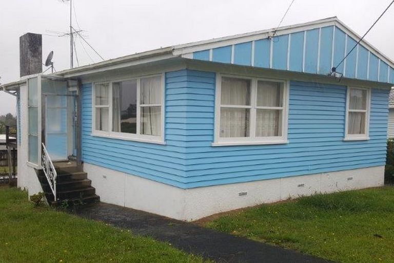 Photo of property in 30 Ranui Avenue, Ranui, Auckland, 0612