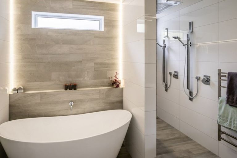 Photo of property in 15 Nikau Street, Eastbourne, Lower Hutt, 5013