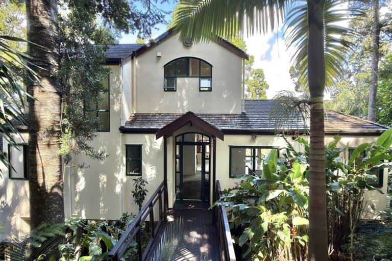 Photo of property in 107 Hadfield Street, Beach Haven, Auckland, 0626