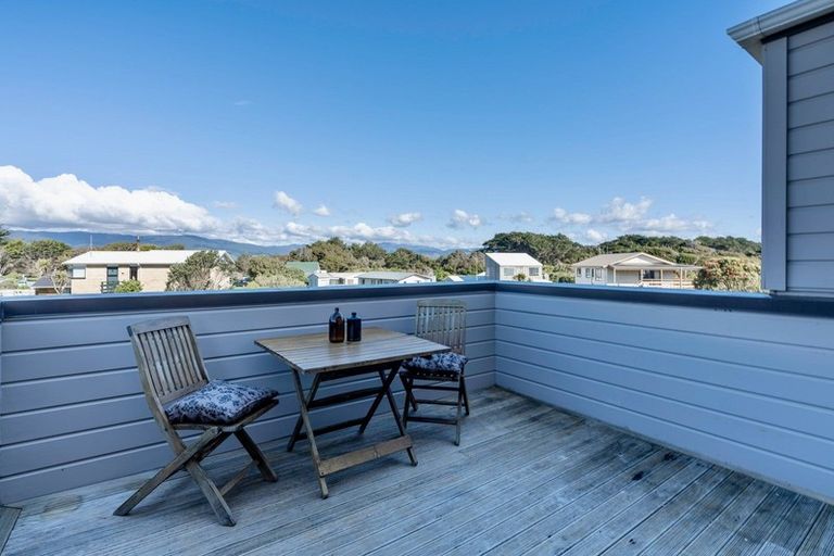 Photo of property in 4 Scott Avenue, Otaki Beach, Otaki, 5512