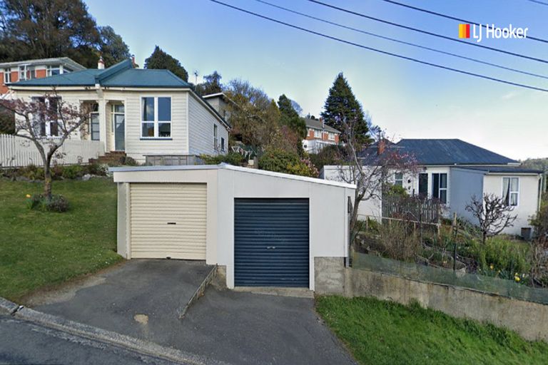Photo of property in 28 Walton Street, Kaikorai, Dunedin, 9010