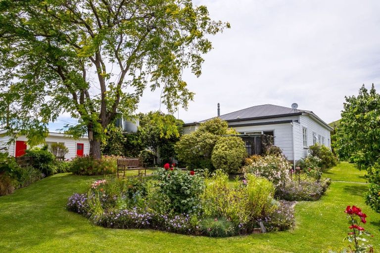 Photo of property in 26 Post Office Road, Mangapakeha, Masterton, 5872