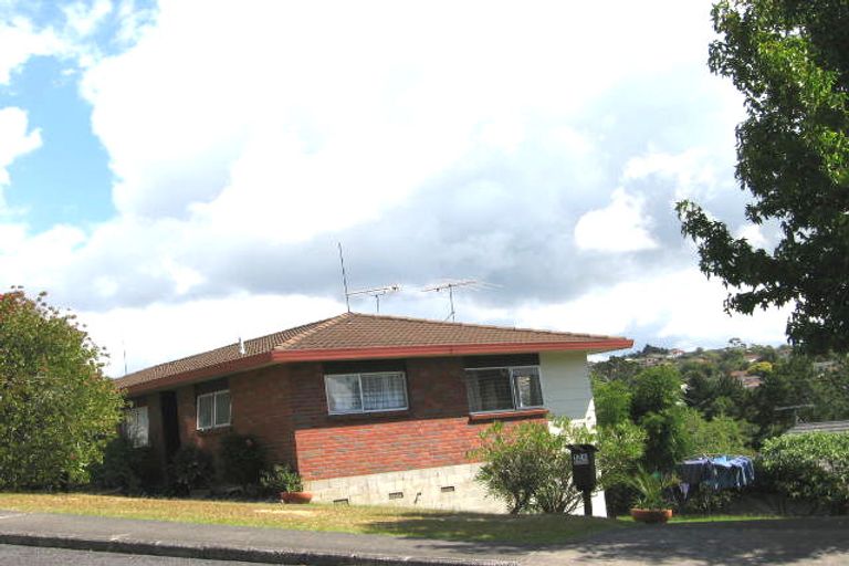 Photo of property in 1/12 Finchley Road, Torbay, Auckland, 0630