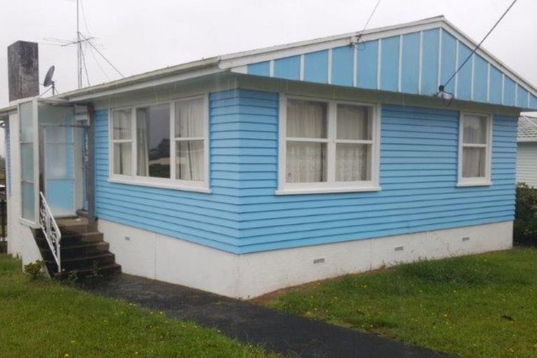 Photo of property in 30 Ranui Avenue, Ranui, Auckland, 0612
