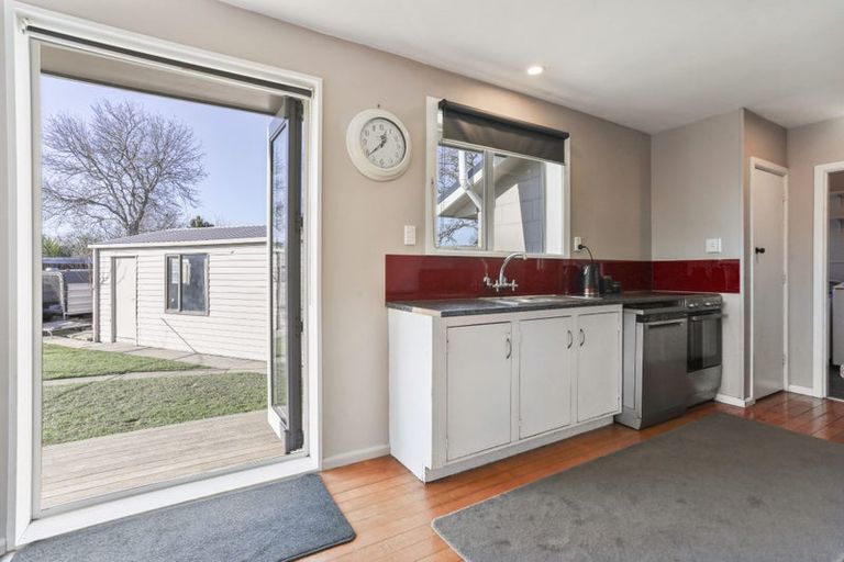 Photo of property in 3 Awatea Road, Hornby, Christchurch, 8042