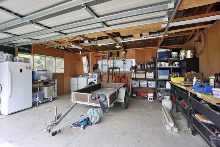 Photo of property in 11 Valley Road, Te Puke, 3119