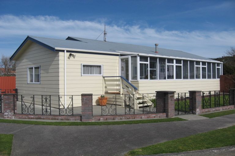 Photo of property in 4 Concord Street, Wainuiomata, Lower Hutt, 5014