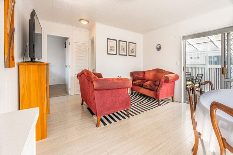 Photo of property in 47b Rawhiti Road, Manly, Whangaparaoa, 0930