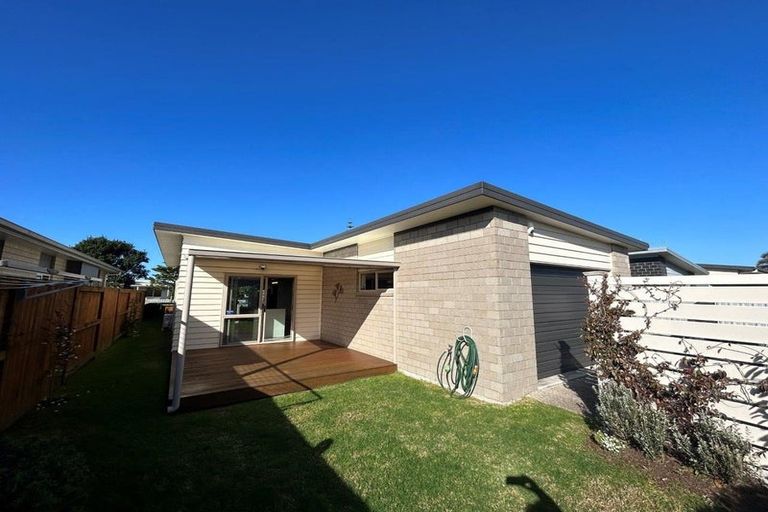 Photo of property in 5 Coprosma Close, Papamoa Beach, Papamoa, 3118
