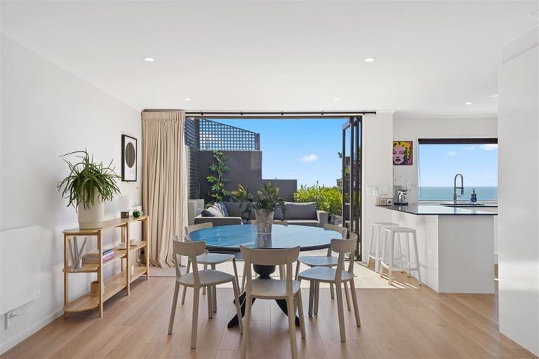 Photo of property in 5 Appian Lane, Scarborough, Christchurch, 8081