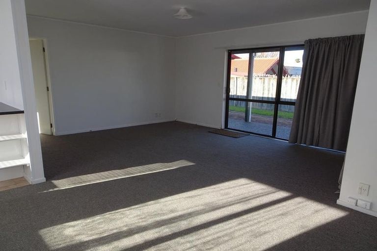 Photo of property in 114 Duchess Crescent, Mayfair, Hastings, 4122