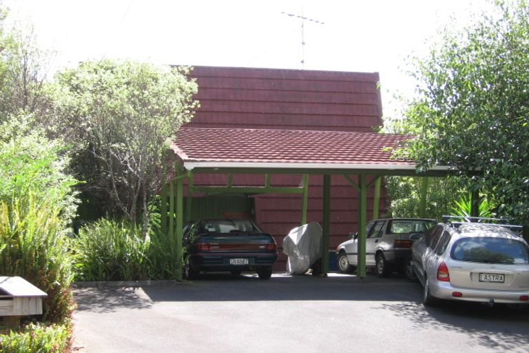 Photo of property in 70 Braemar Road, Castor Bay, Auckland, 0620