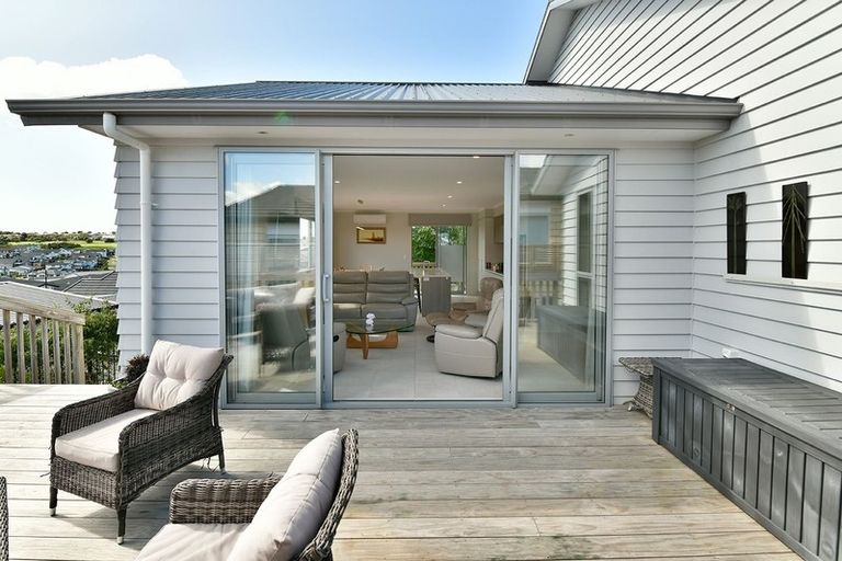 Photo of property in 14 Kiwa Crescent, Gulf Harbour, Whangaparaoa, 0930