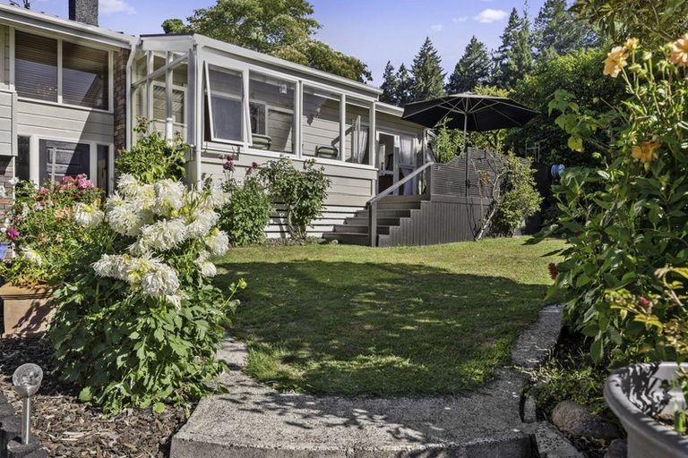 Photo of property in 5a Moana Terrace, Lynmore, Rotorua, 3010